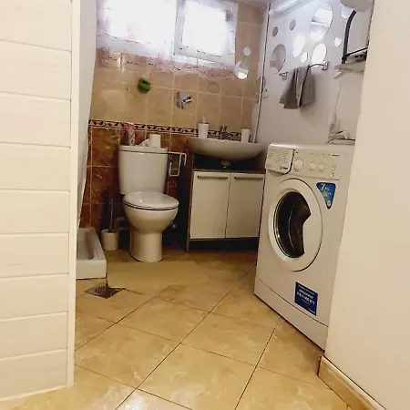 Super Meuble Avec Piscine Partagee 아파트 *