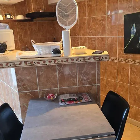 Adorable Studio Avec Piscine A Partager En Option דירה
