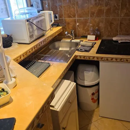 Adorable Studio Avec Piscine A Partager En Option דירה